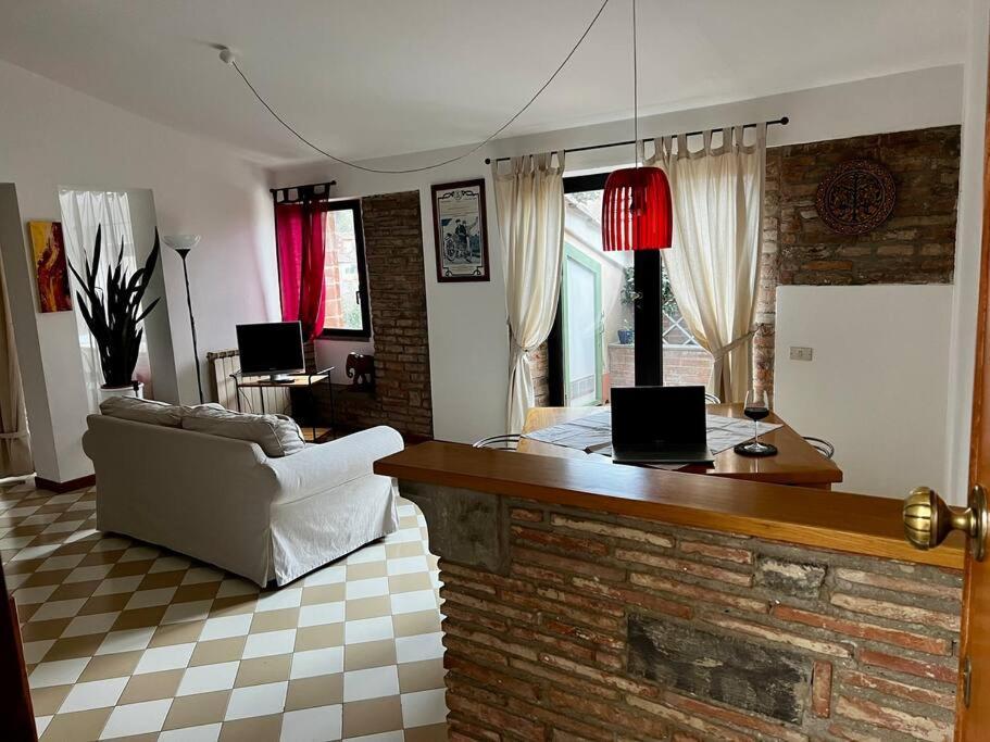 La Mansarda Apartment Сан Миниато Екстериор снимка