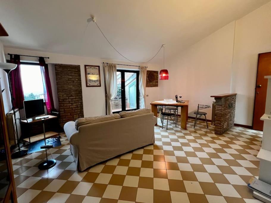 La Mansarda Apartment Сан Миниато Екстериор снимка